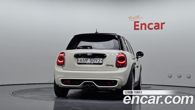 Mini Cooper 2017 — photo 4