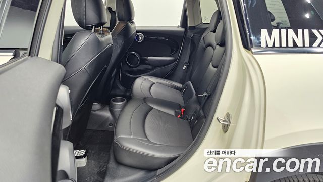 Mini Cooper 2017 — photo 11