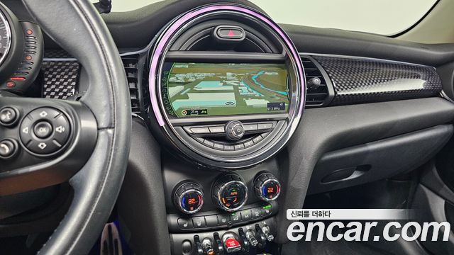 Mini Cooper 2017 — photo 12