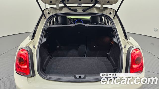 Mini Cooper 2017 — photo 16