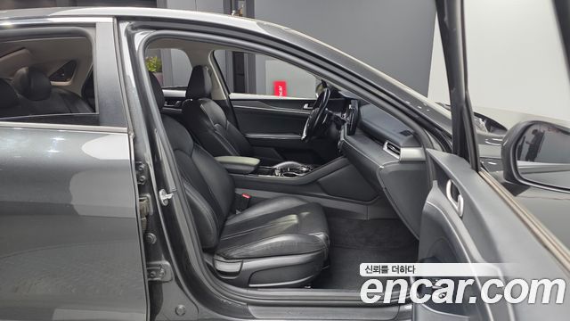 Kia K5 2022 — photo 11
