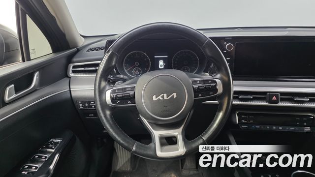 Kia K5 2022 — photo 13