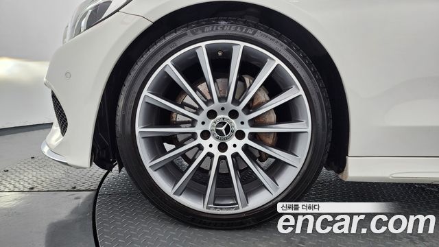 Mercedes-Benz C-Class 2018 — photo 5