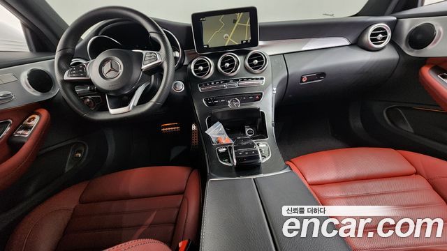 Mercedes-Benz C-Class 2018 — photo 10
