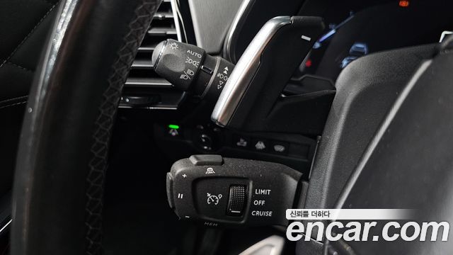 Citroën / DS DS7 2019 — photo 22