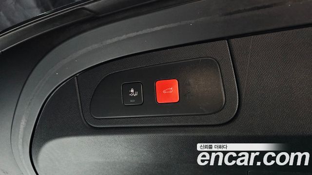 Citroën / DS DS7 2019 — photo 27