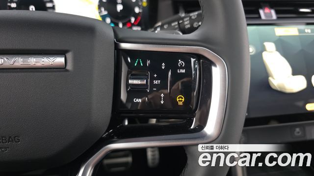 Land Rover Discovery Sport 2025 — photo 18