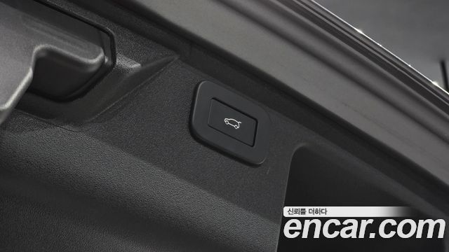 Land Rover Discovery Sport 2025 — photo 20