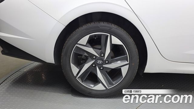 Hyundai AVANTE 2023 — photo 5