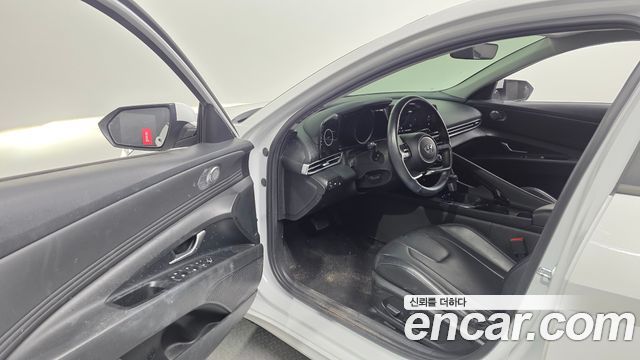 Hyundai AVANTE 2023 — photo 10