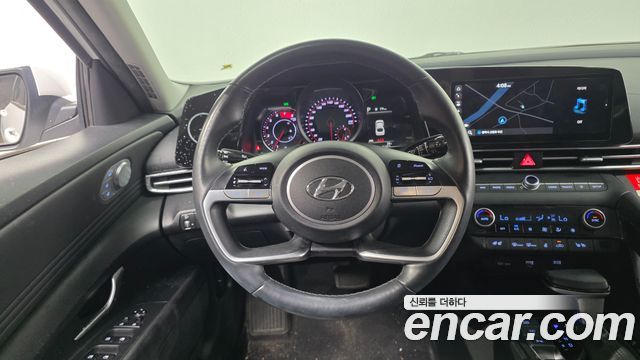 Hyundai AVANTE 2023 — photo 13