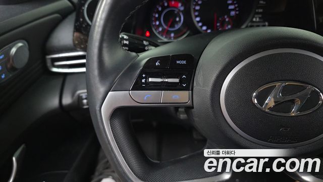 Hyundai AVANTE 2023 — photo 17