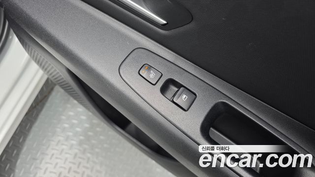 Hyundai AVANTE 2023 — photo 19