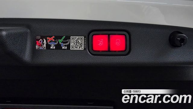 Mercedes-Benz E-Class 2026 — photo 18