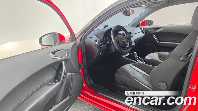 Audi A1 2015 — photo 10