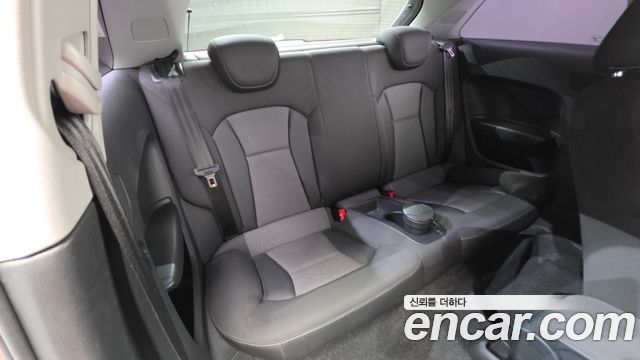 Audi A1 2015 — photo 12