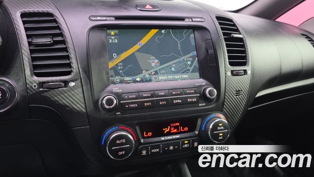 Kia K3 2015 — photo 15