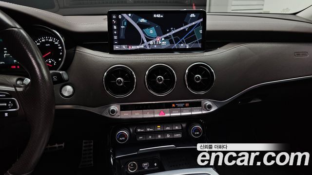 Kia Stinger 2021 — photo 13