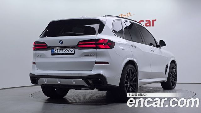 BMW X5 2026 — photo 2