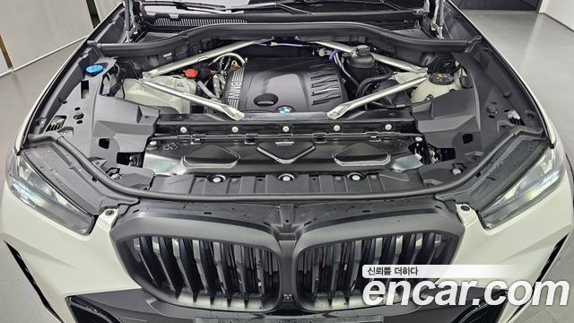 BMW X5 2026 — photo 6