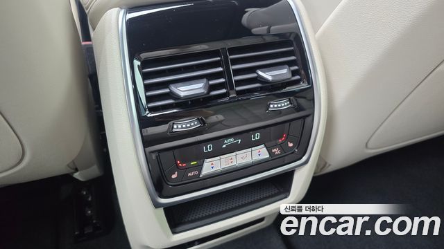 BMW X5 2026 — photo 28