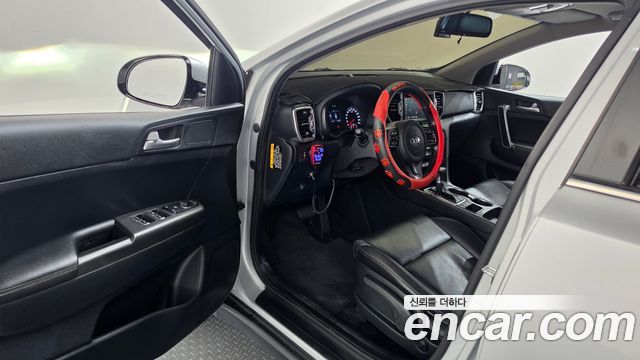 Kia Sportage 2016 — photo 13