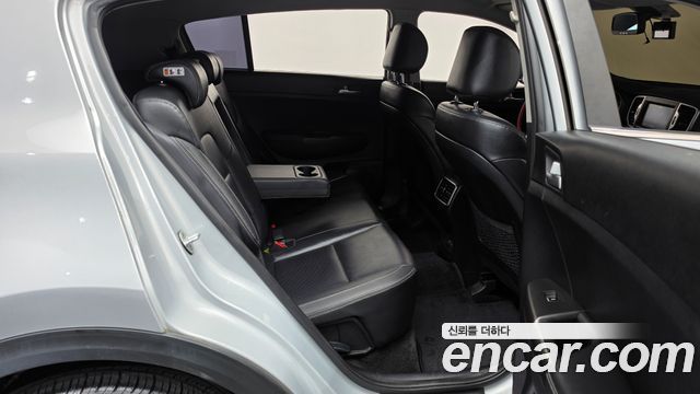 Kia Sportage 2016 — photo 17