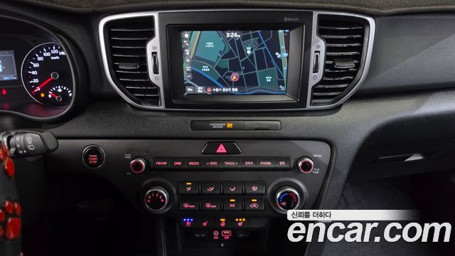 Kia Sportage 2016 — photo 20