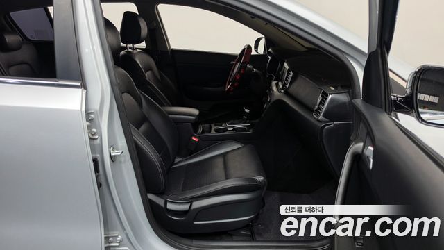 Kia Sportage 2016 — photo 16