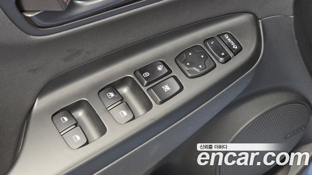 Hyundai Kona 2022 — photo 28