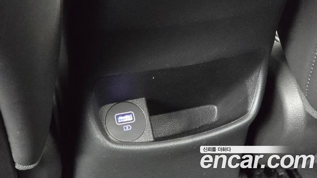 Hyundai Kona 2022 — photo 30