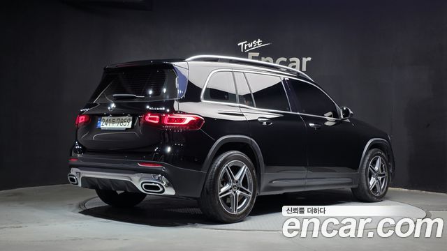 Mercedes-Benz GLB-Class 2021 — photo 2