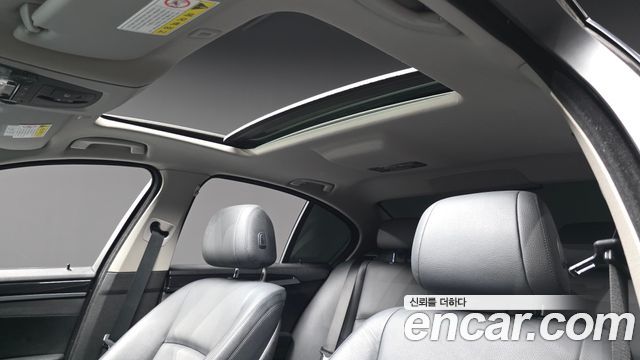 BMW 5-Series 2015 — photo 16