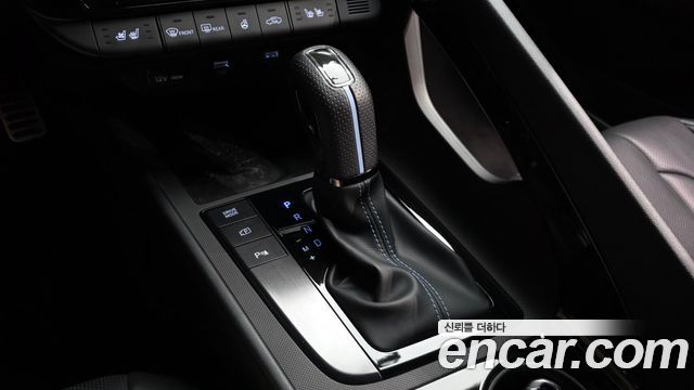 Hyundai AVANTE 2022 — photo 12