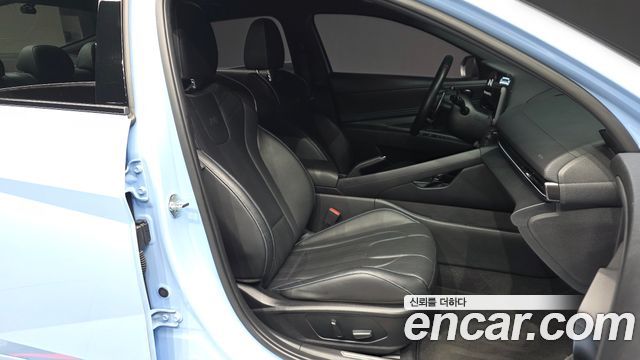 Hyundai AVANTE 2022 — photo 17