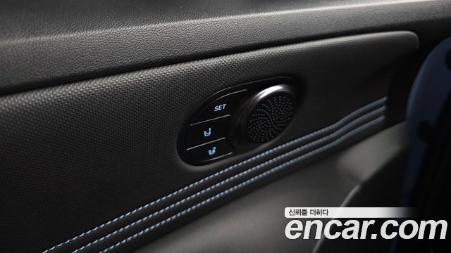 Hyundai AVANTE 2022 — photo 32