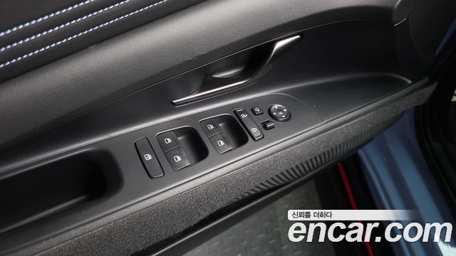 Hyundai AVANTE 2022 — photo 33