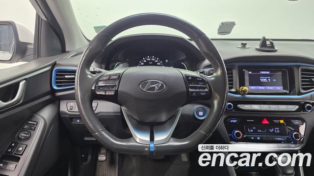 Hyundai Ioniq 2018 — photo 21
