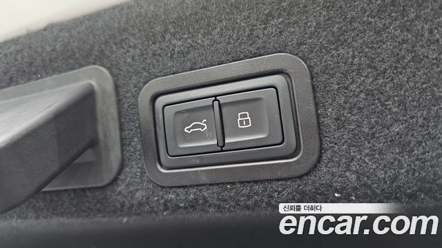 Audi A6 2016 — photo 17