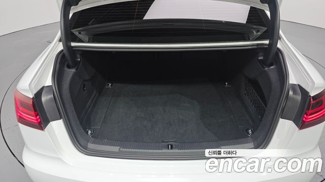 Audi A6 2016 — photo 18
