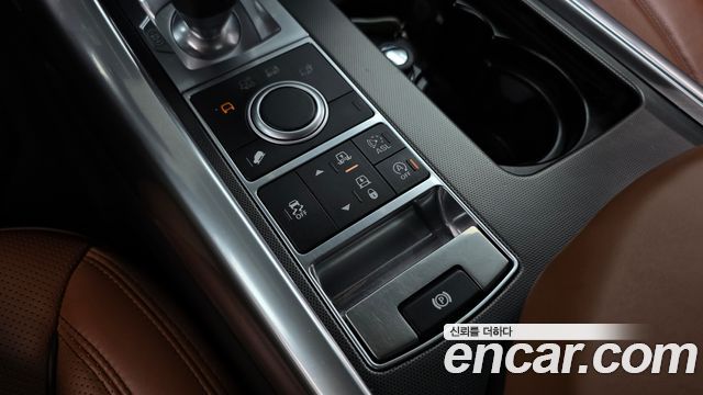 Land Rover Range Rover Sport 2016 — photo 17