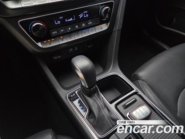 Hyundai Sonata 2018 — photo 11