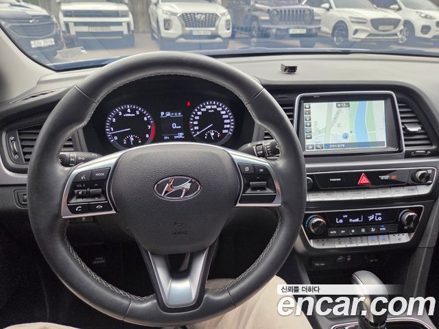 Hyundai Sonata 2018 — photo 13