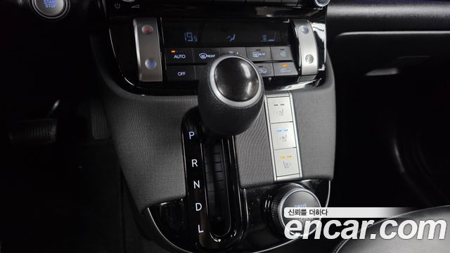 Hyundai Casper 2024 — photo 9