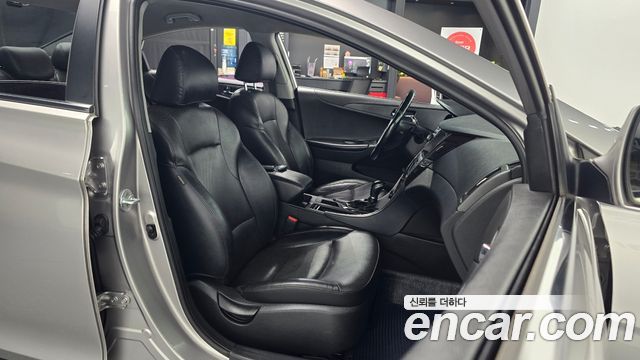 Hyundai Sonata 2014 — photo 13