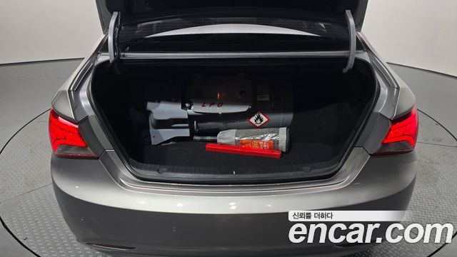Hyundai Sonata 2014 — photo 24