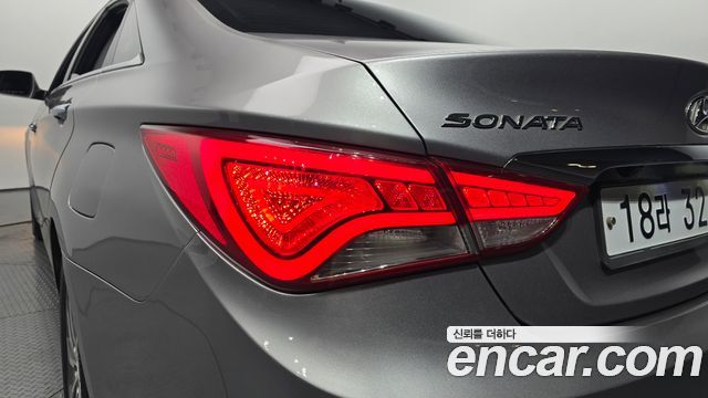 Hyundai Sonata 2014 — photo 9