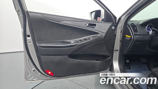 Hyundai Sonata 2014 — photo 14
