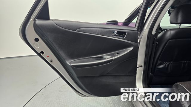 Hyundai Sonata 2014 — photo 15
