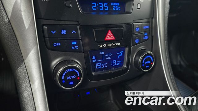 Hyundai Sonata 2014 — photo 28